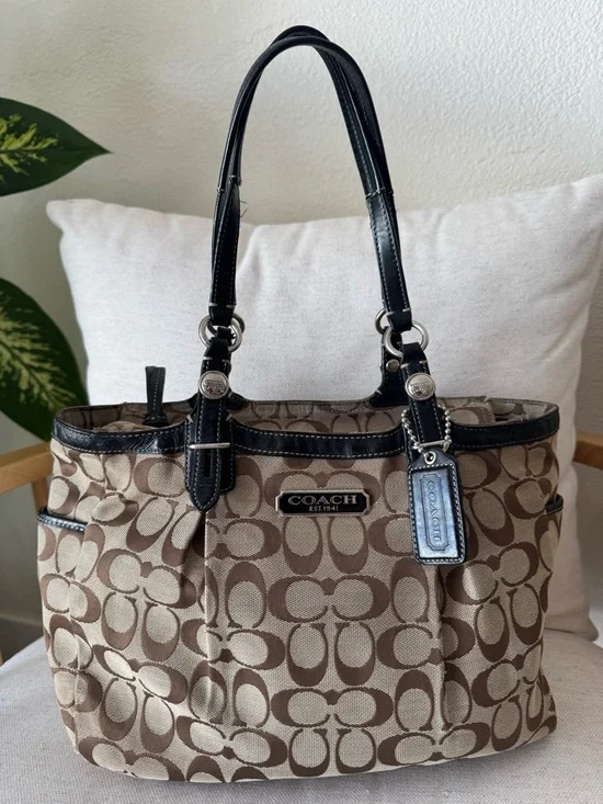 COACH VTG Signature Gallery East-West Y2K Tan Canvas Leather Tote Shoulder Bag - Picture 3 of 17